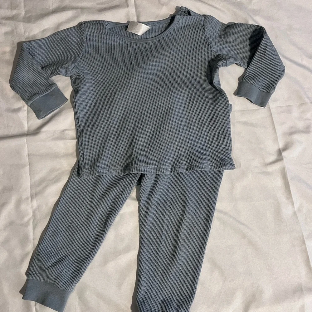 H&M Light Blue Waffled Cotton Set in Size 2T